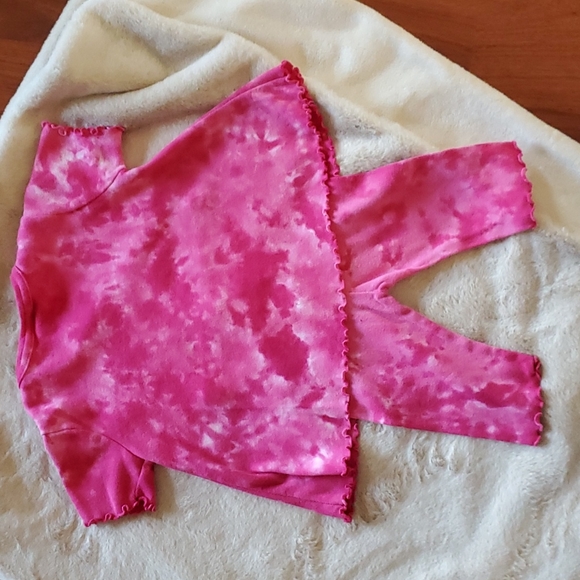 Pink tye-dye 2 piece set for toddler. Size medium (18 - 24 months) - Picture 5 of 5